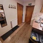 Dwuosobowe, Czteroosobowe Ii Apartment