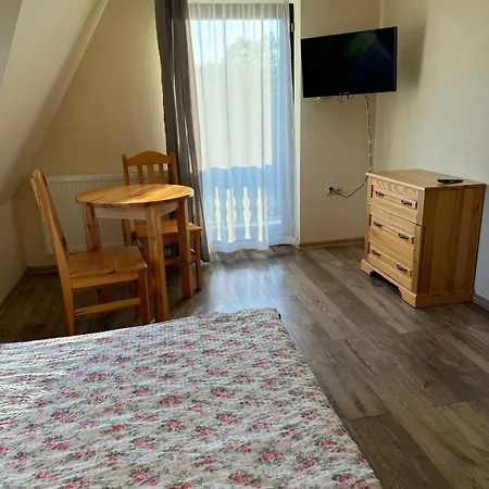 Dwuosobowe, Czteroosobowe Ii Chocholow