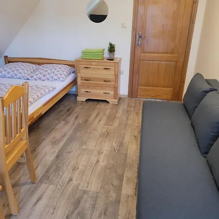 Dwuosobowe, Czteroosobowe Ii Apartman *
