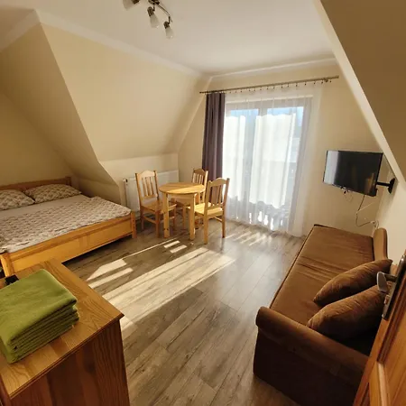 Dwuosobowe, Czteroosobowe Ii Apartment Chocholow