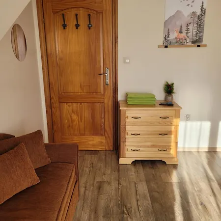 Dwuosobowe, Czteroosobowe Ii Apartman Chochołów
